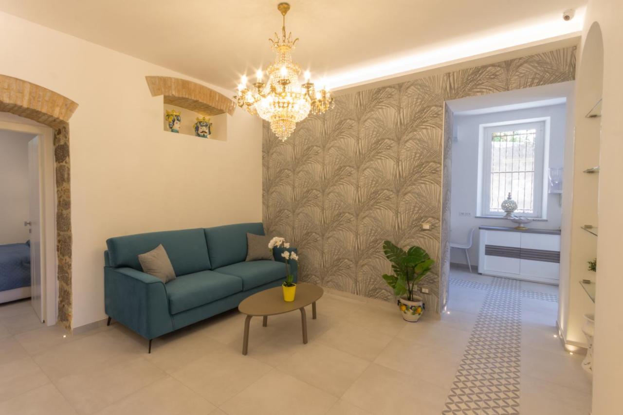Villa Valverde Apartments E B&B Taormina Eksteriør billede