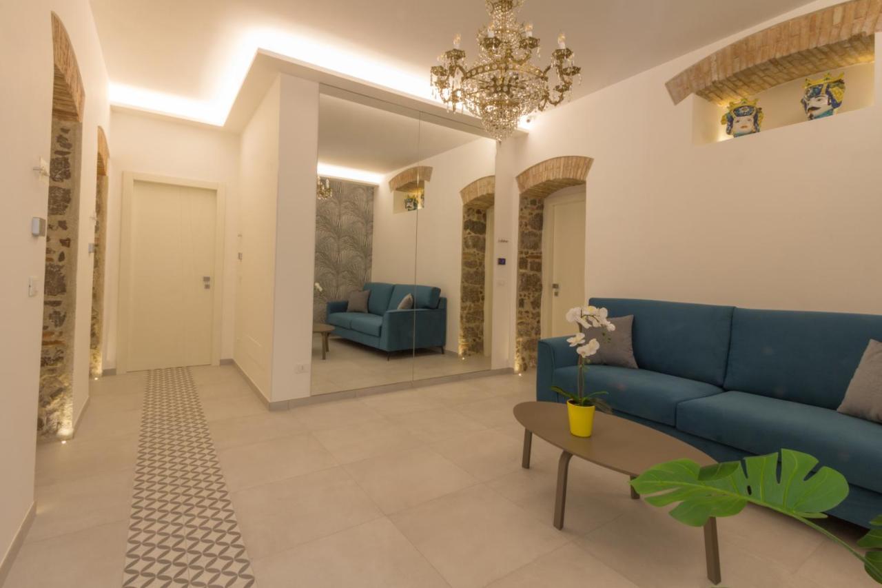 Villa Valverde Apartments E B&B Taormina Eksteriør billede