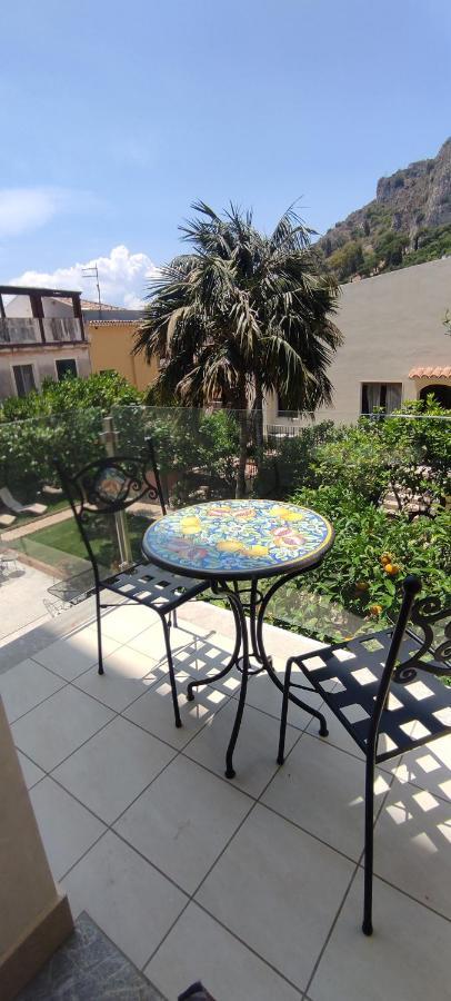 Villa Valverde Apartments E B&B Taormina Eksteriør billede